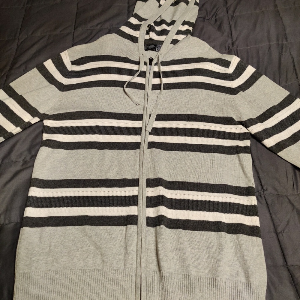 Sweater - Picture 2 of 3